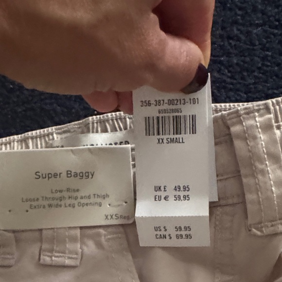 Hollister Women's Tan Wide Leg Pants - Picture 5 of 5